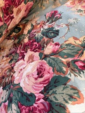 Huge! 7 pieces vintage floral canvas Laura Ashley style 90’s lined panels. Bg203